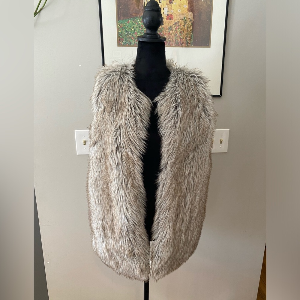 Rachel Zoe - Womens Faux Fur Vest | Size: Small.